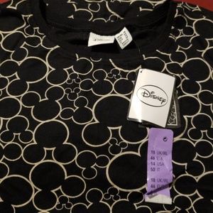 Nwt Disney top